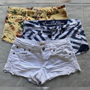 Mudd & Vanilla Star Shorts Bundle